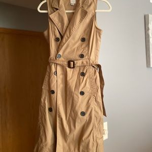 Trench dress from a new day! Great look!